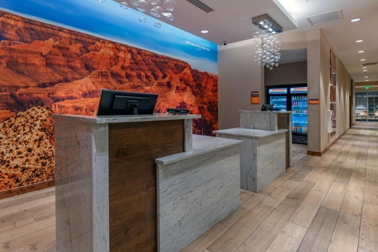La Quinta By Wyndham Flagstaff East I-40 Hotell Exteriör bild